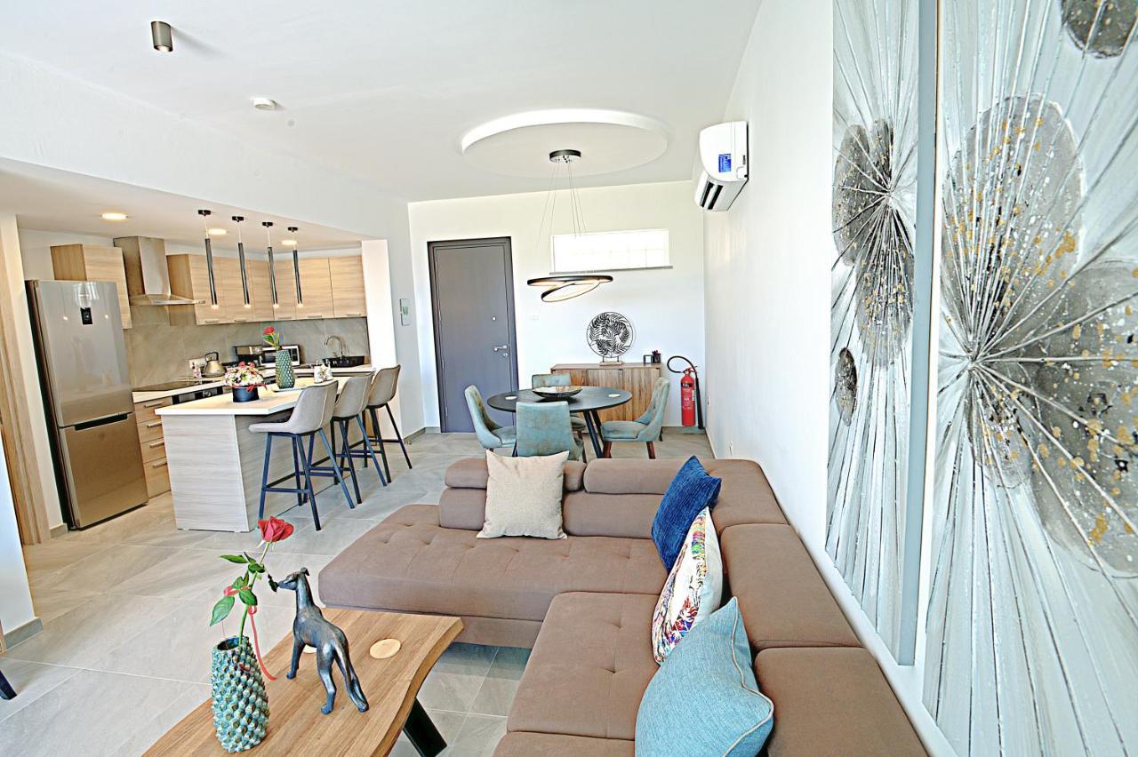 Golden Tree Apartment Paralimni Dış mekan fotoğraf