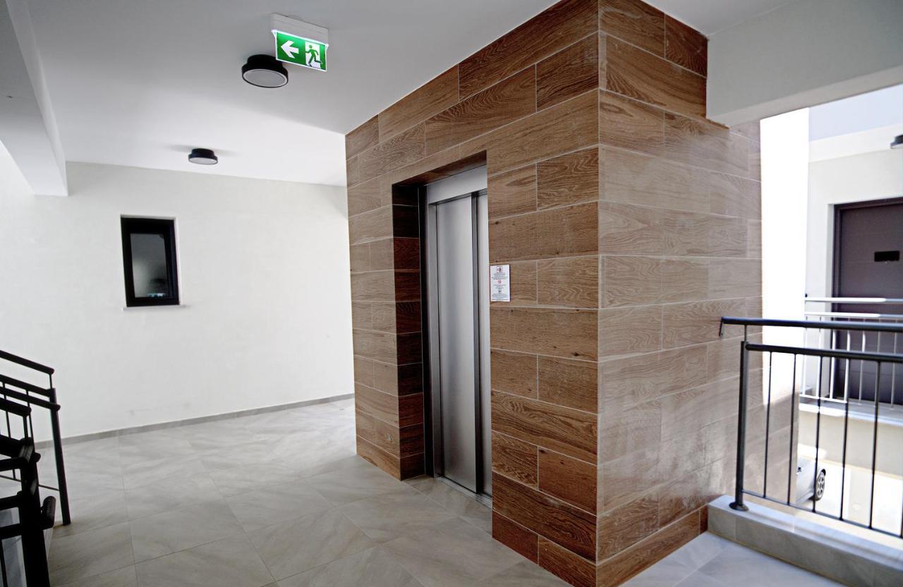 Golden Tree Apartment Paralimni Dış mekan fotoğraf
