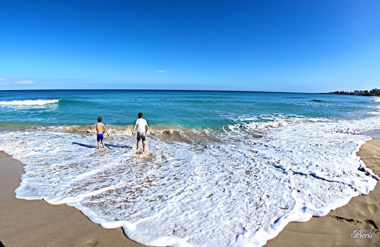 Golden Tree Apartment Paralimni Dış mekan fotoğraf