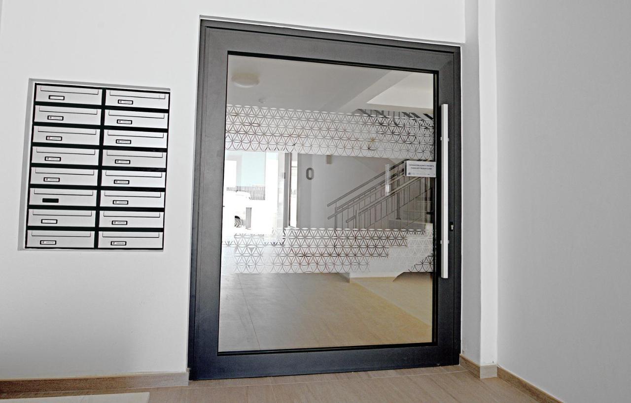 Golden Tree Apartment Paralimni Dış mekan fotoğraf