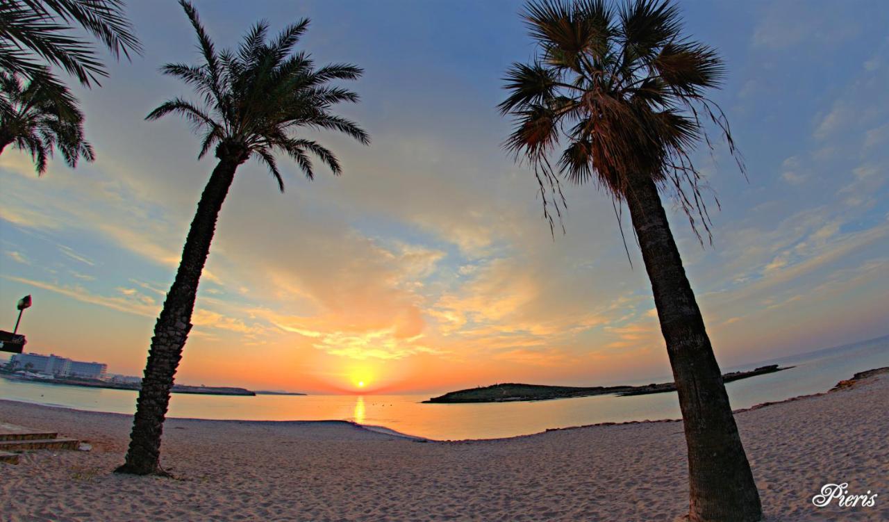 Golden Tree Apartment Paralimni Dış mekan fotoğraf