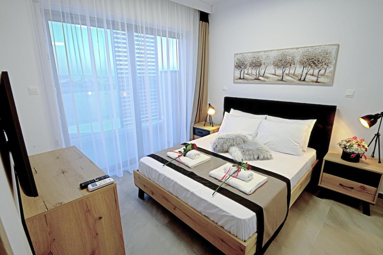 Golden Tree Apartment Paralimni Dış mekan fotoğraf