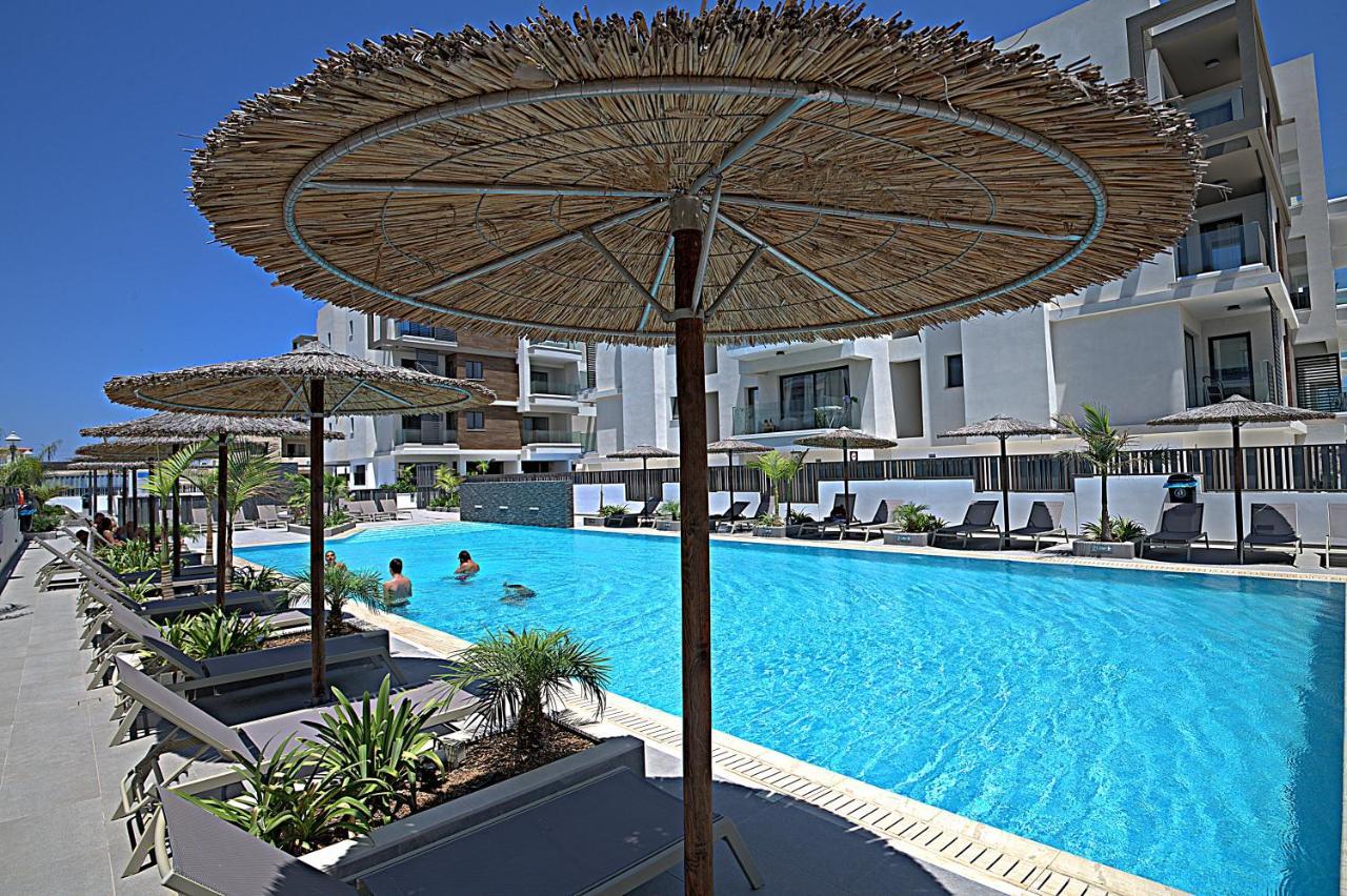 Golden Tree Apartment Paralimni Dış mekan fotoğraf