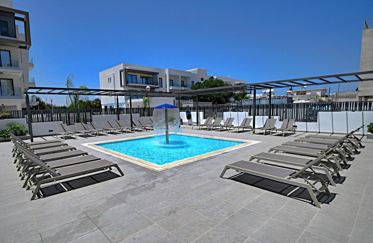 Golden Tree Apartment Paralimni Dış mekan fotoğraf