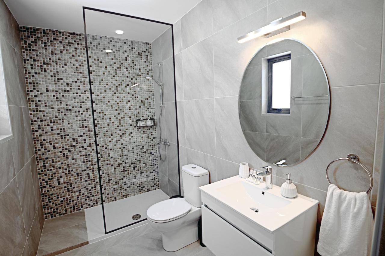 Golden Tree Apartment Paralimni Dış mekan fotoğraf
