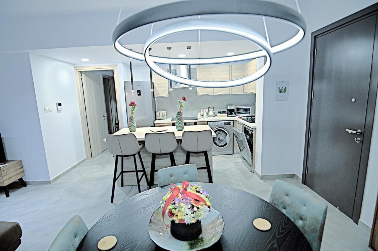 Golden Tree Apartment Paralimni Dış mekan fotoğraf
